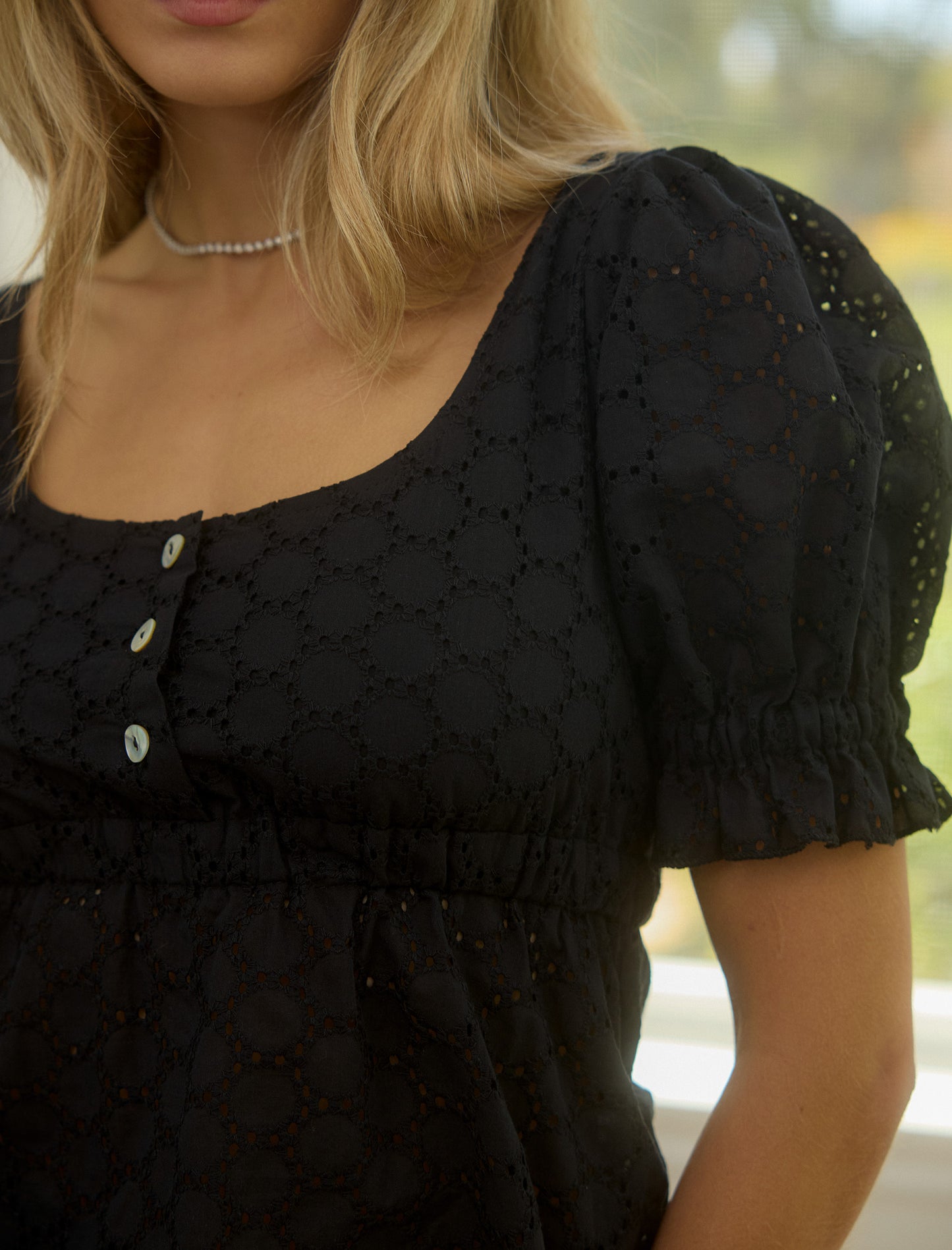 The Lille Blouse in Blackberry