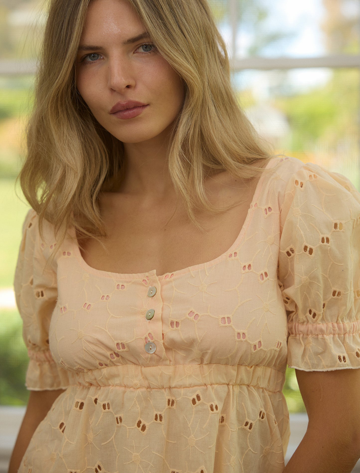The Lille Blouse in Sweet Peach